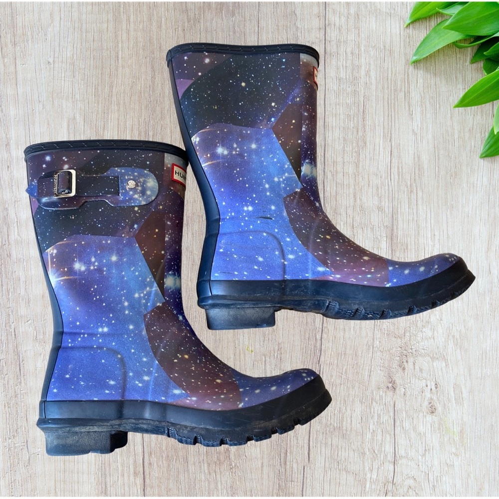 Hunter Boots Galaxy Mid-Height Rain Boots - Picture 2 of 10
